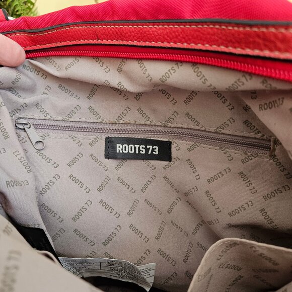 Like-New ROOTS 73 Mixed Material Shoulder Bag - Picture 6 of 8